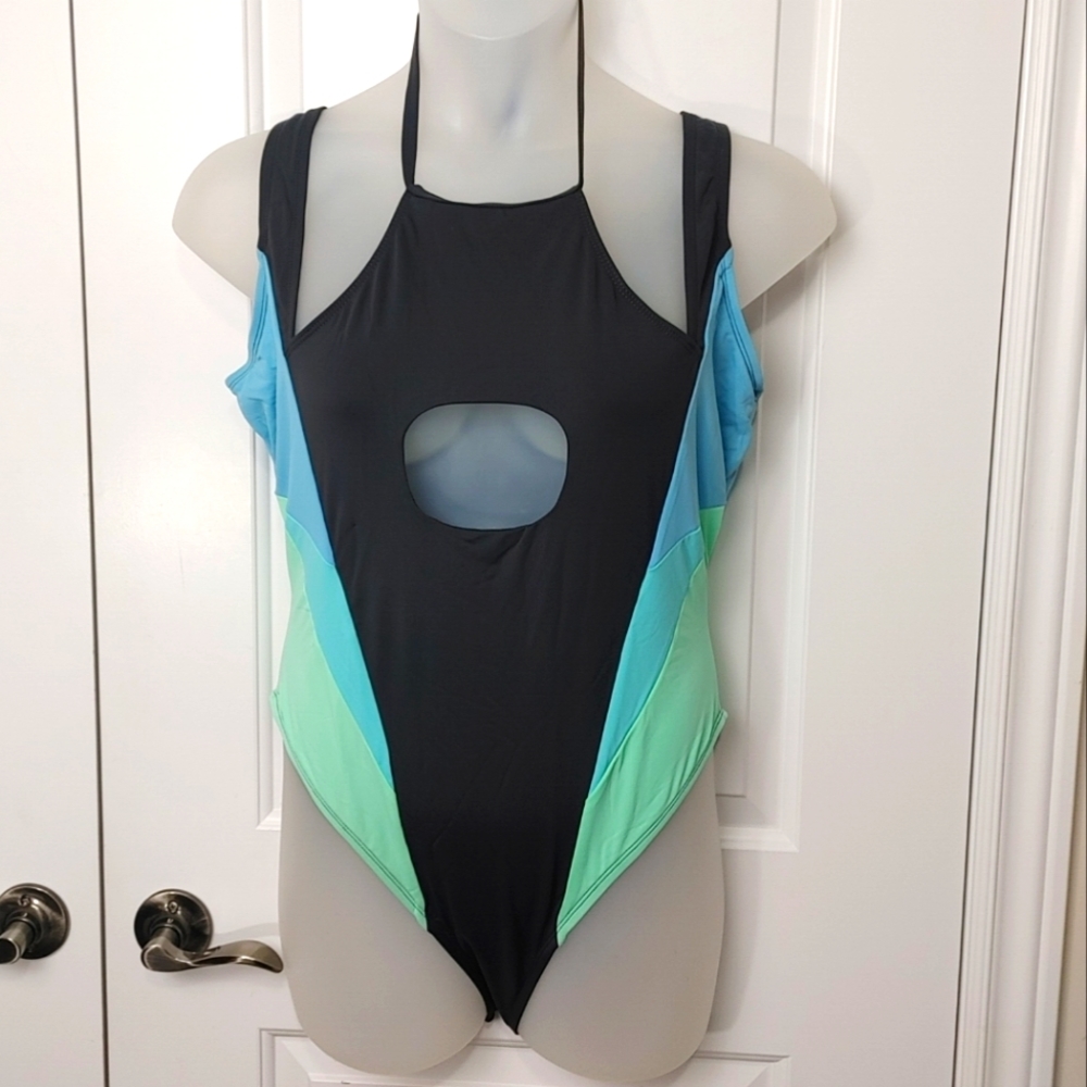 Plus size one piece swimsuit 3X